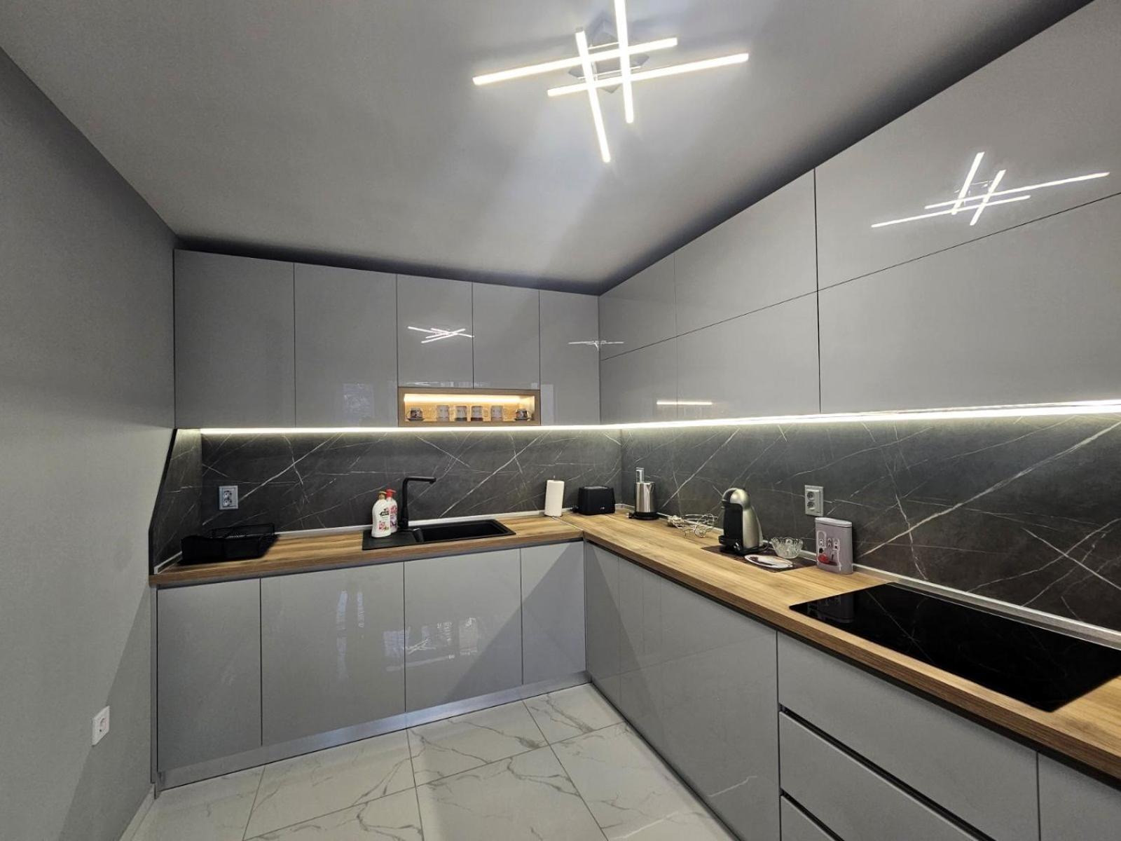 Apartment Bohemi With Free Parking Burgas Esterno foto