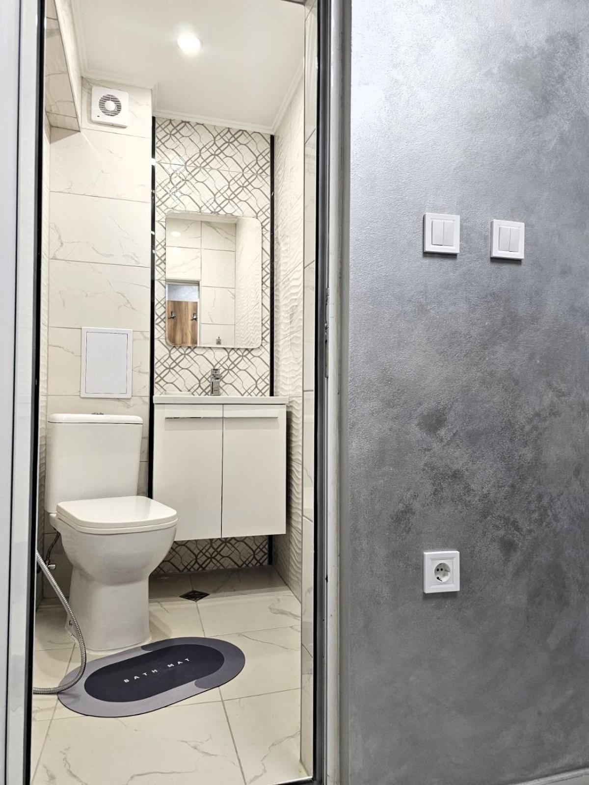 Apartment Bohemi With Free Parking Burgas Esterno foto